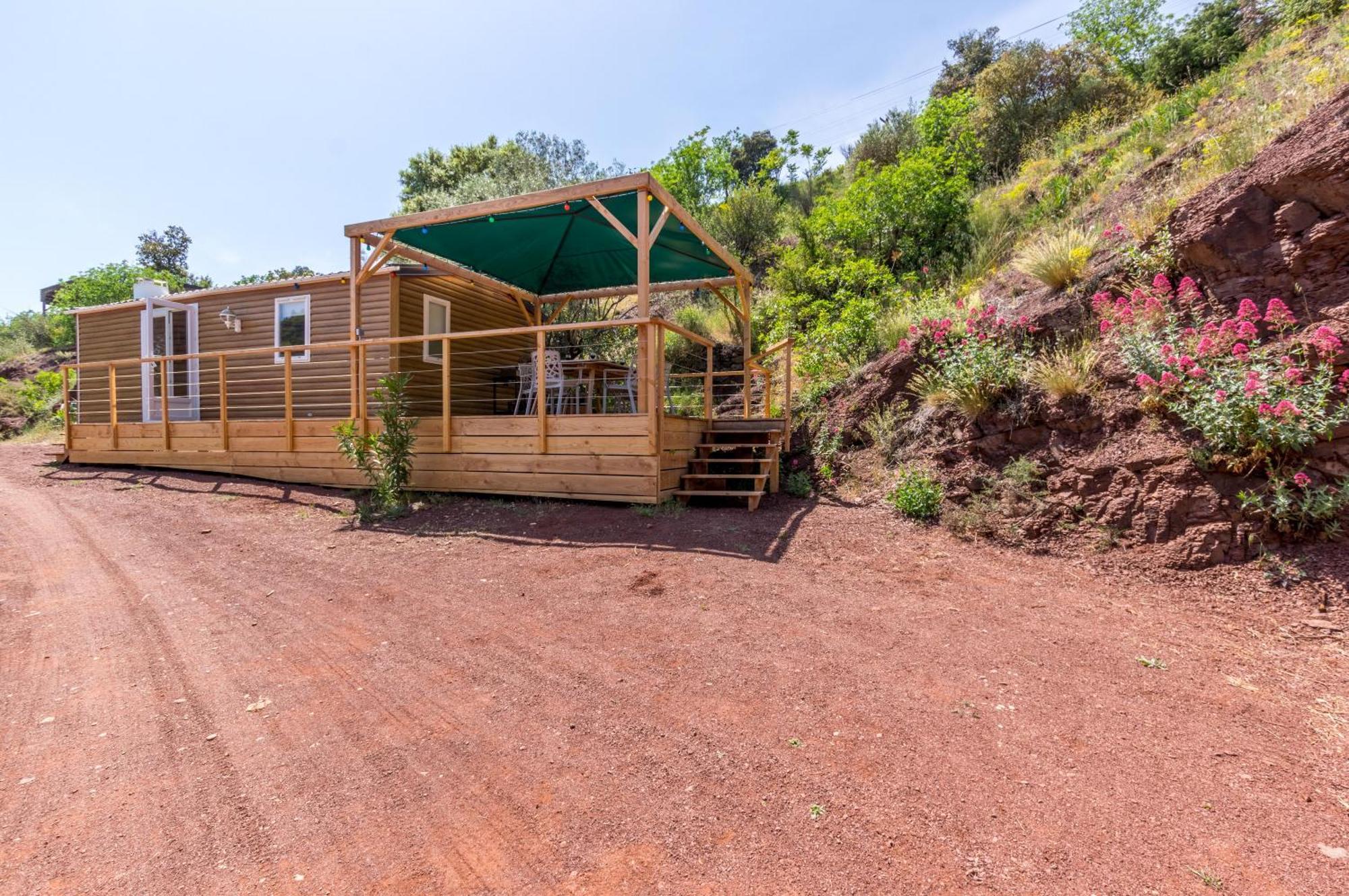 Camping Le Mas De Riri Celles  Экстерьер фото