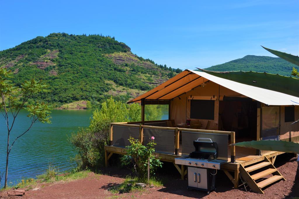 Camping Le Mas De Riri Celles  Экстерьер фото